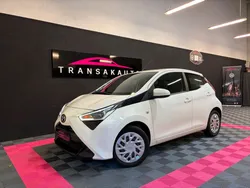 TOYOTA AYGO MY20 1.0 VVT-i x-play / CAMÉRA DE RECUL / CARPLAY / MOTEUR À CHAINE
