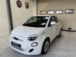 Action Fiat 500e 24kWh