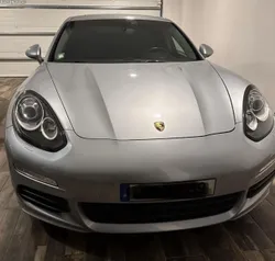 Porsche Panamera Híbrido plugin