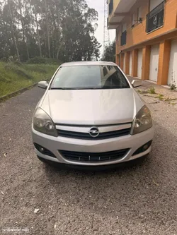 Opel Astra GTC 1.3 CDTI