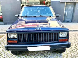 Jeep Cherokee 2.5 TD clássico