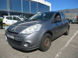 Renault Clio II Ph. 2 1.2 16v 75 Authentique EN L'ETAT