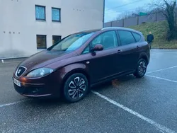 SEAT ALTEA XL 2.0TDI 140, climatisation auto, régulateur de vitesse, carplay, bluetooth, GPS, Allumage feux auto, barres de toit