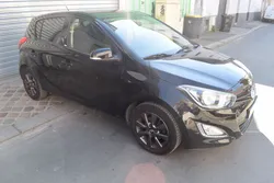Hyundai i20 1.2i 84 ch