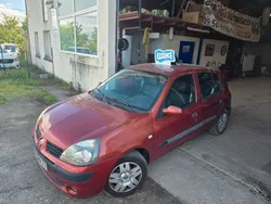 Renault Clio 1.4 16V 98ch puissante 2 990 euros