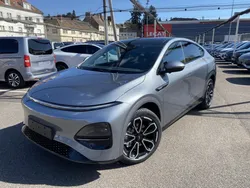 Xpeng g6 rwd long range 80.8 kwh 295 avec attelage / cuir noir