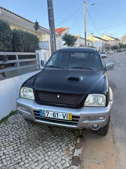 Mitsubishi L200 (K74tgjenxfl6)