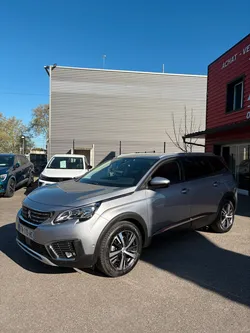 PEUGEOT 5008 HDi 130ch S&S EAT8 Allure 7PL