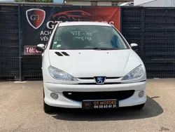 Peugeot 206 1.4 L essence 75 CV Garantie 6 Mois