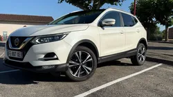 Superbe Nissan Quashqai 1.5 DCI 115 N-CONNECTA ,blanc nacré, double caméra , toit panoramique, attelage , belle affaire 💶💶9990💶💪