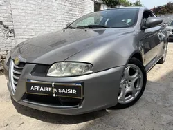 ALFA ROMEO GT 1.9 JTD 150cv / CLIM AUTOMATIQUE / RÉGULATEUR DE VITESSE / VÉHICULE FRANÇAIS / JANTES ALUMINIUM / DISTRIBUTION NEUVE