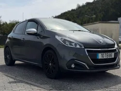 Peugeot 208 1.2 VTI 82