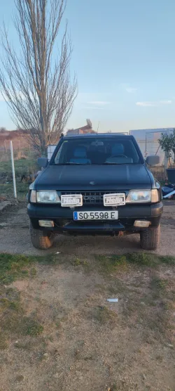 OPEL Frontera 2.0i Sport