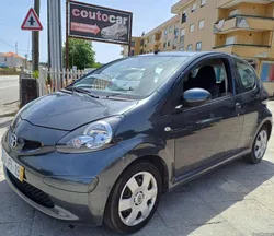 Toyota Aygo 1.0 i  Economico   ( Viatura Nacional  )