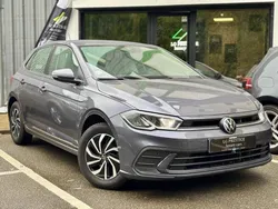 Volkswagen Polo 1.0 TSI 110 LIFE DSG BVA