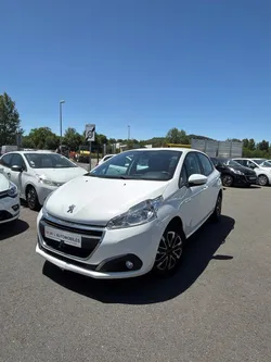 Peugeot 208 I 1.5 BLUEHDI 100 CH GPS LED CARPLAY