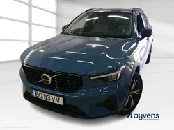 Volvo XC 40 2.0 B3 Plus Dark