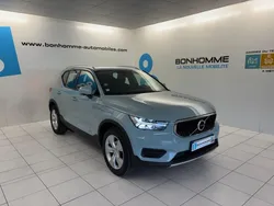 Volvo XC40 T3 156 MOMENTUM