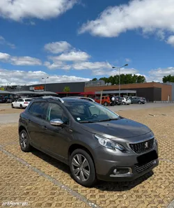 Peugeot 2008 1.2 PureTech Style