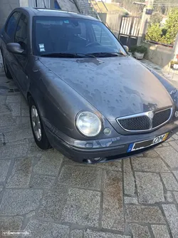 Lancia Lybra 1.9 JTD LX