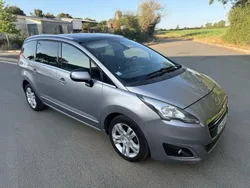 PEUGEOT 5008 Phase 2 1.6 HDI 120 cv 7 Place - Pack Allure - Garantie 12 Mois