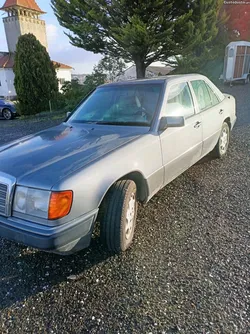 Mercedes-Benz E 250 E 250 Turbo