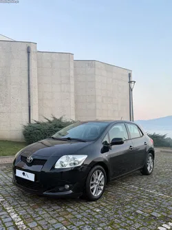 Toyota Auris 1.4 D-4D Active