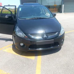 Mitsubishi Grandis
