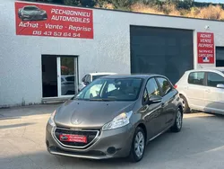 Peugeot 208 1.4 HDi Active Régulateur de vitesse / Bluetooth / Attelage