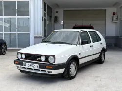 Volkswagen Golf GTI 1.8 A.A. 110