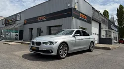 BMW SÉRIE 3 318D 150 LUXURY*TOIT OUVRANT + SIEGES CHAUFFANTS ET ELECTRIQUES - CAMERA 360 - AFFICHAGE TETE HAUTe