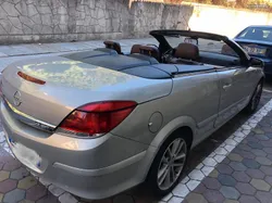 Opel Astra Twin top 1.9 Cdti 150cv