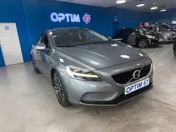 Volvo v40 d2 2l 120cv momentum an07/2017 entretien a jour garantie 1an