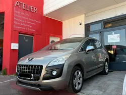 Peugeot 3008 1.6 HDI 112CH FAP Allure, gris clair , 6 cv, 5 portes, première mise en circulation le 25/10/2011 , garantie 3 mois extensible 1 an voir condition / CLIM/ RÉGULATEUR / RADAR AR