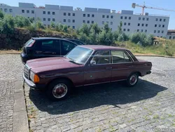 Mercedes-Benz 200 w123