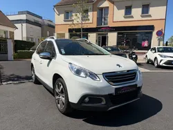 PEUGEOT 2008 1.6 VTi 120ch BVM5 Féline Titane