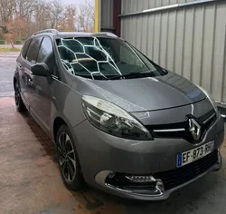 RENAULT Scenic 1.2 i 130cv 7 places