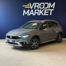 FIAT Tipo Cross 1.0 101ch Plus - 2020 - CarPlay - Phares LED - Caméra de recul
