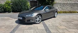 Tesla model S 90D