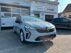 Renault Clio 1.5 dCi 100ch Evolution - 25