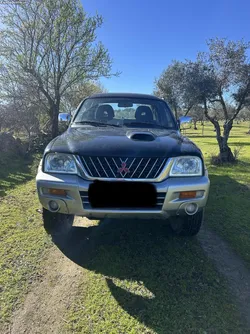 Mitsubishi L200 Mitsubishi strakar 157.000klmts 1 dono