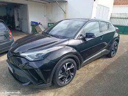 Toyota C-HR 1.8 Hybrid Square Collection