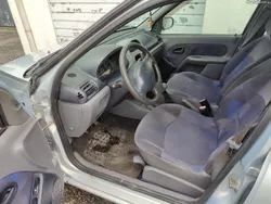 Renault Clio gasolina 5 portas muito novo