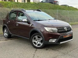 Dacia Sandero 1.5 dCi 90ch Stepway GPS/ RADAR RECUL / 1ERE MAIN CARNET ENTRETIEN