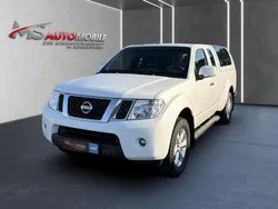 Nissan Navara King Cab SE 4x4 2.5 dCi 190 ch BVM / Attelage Sièges chauffants Régulateur de vites...