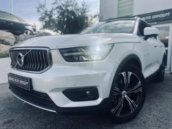 Volvo XC40 B4 2.0 197CH INSCRIPTION LUXE + TOIT OUVRANT + CAMERA 360° + SIEGES ELECTRIQUES/CHAUFFANTS + VOLANT CHAUFFANT + GARANTIE 12 MOIS