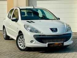 PEUGEOT 206+ 1.4i 75 Trendy / 1ERE MAIN / DISTRIBUTION NEUVE