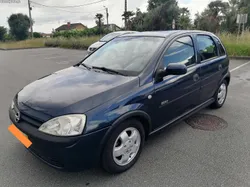 Opel Corsa 1.2i Elegance Ar condicionado