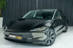 Tesla Model 3 Tração Traseira