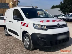 Citroen Berlingo 1.6L HDi 100ch – Signalétique, barres de toit, aménagement, serrures renforcées